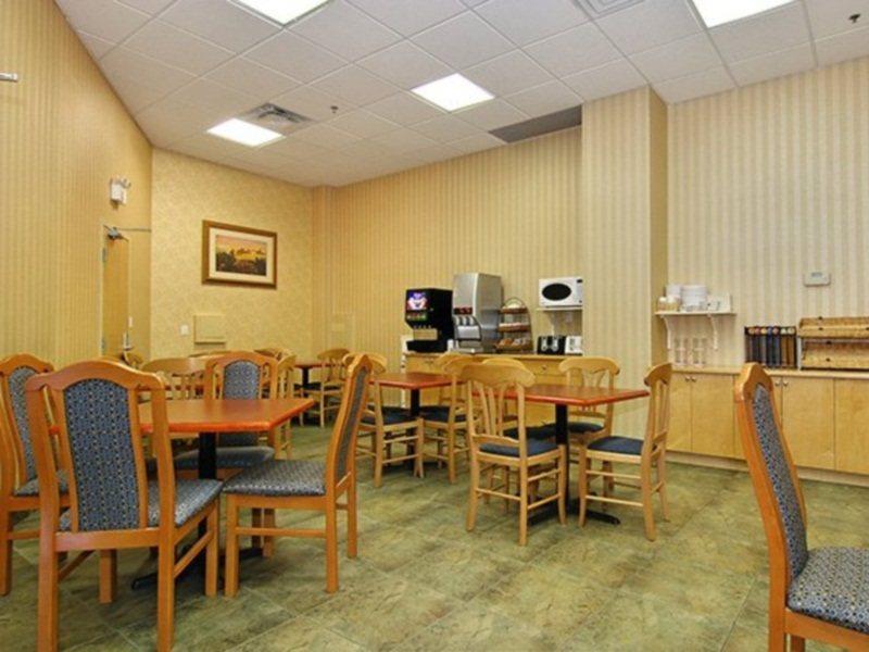 Best Western Plus Uptown Hotel Ванкувър Екстериор снимка