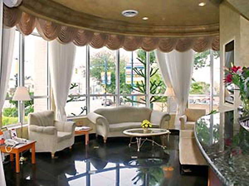 Best Western Plus Uptown Hotel Ванкувър Интериор снимка