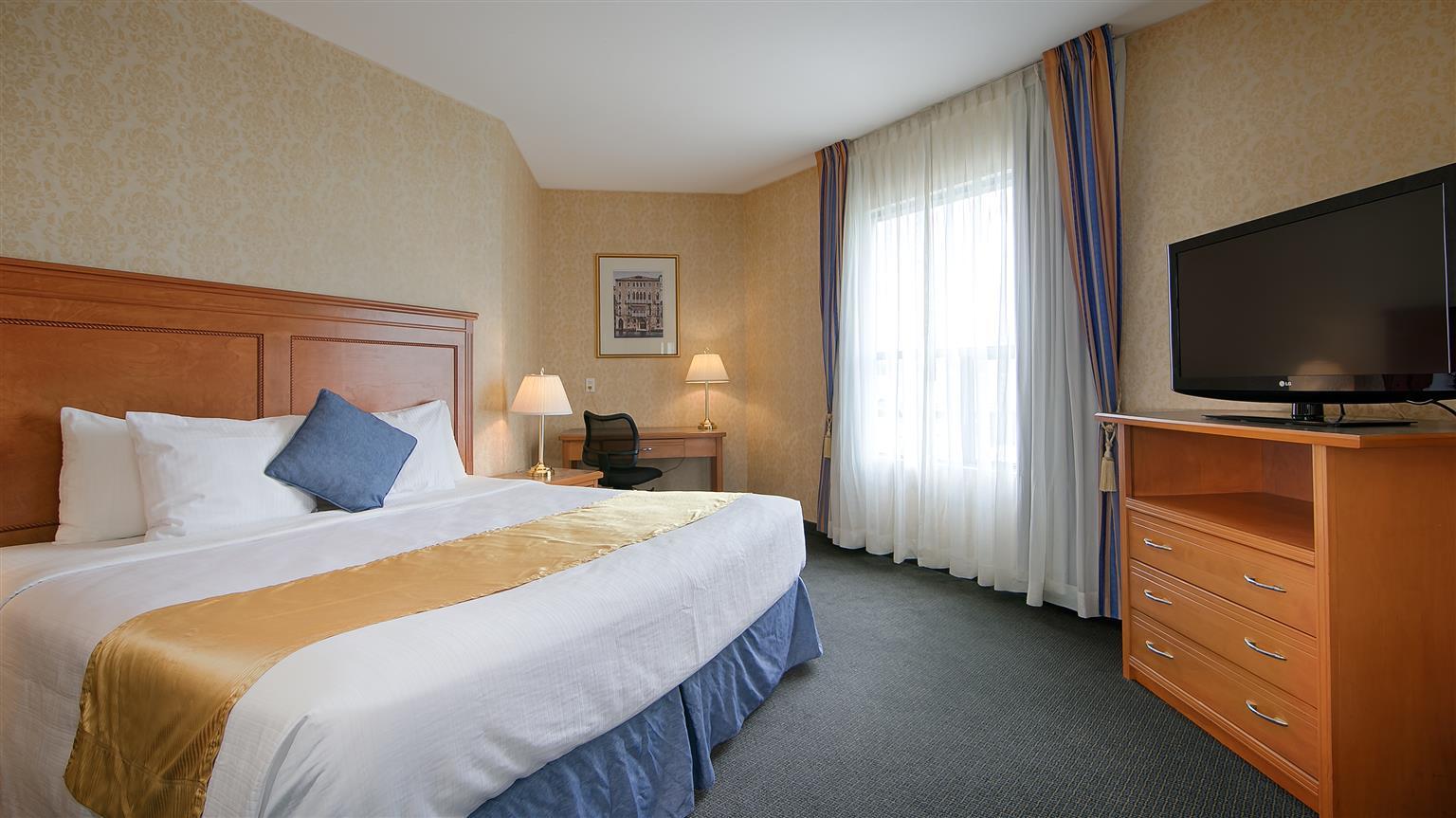 Best Western Plus Uptown Hotel Ванкувър Екстериор снимка