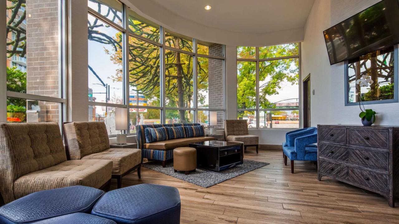 Best Western Plus Uptown Hotel Ванкувър Екстериор снимка